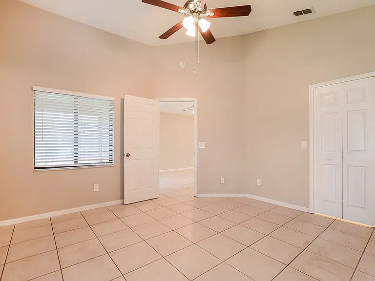 1003 Vernon Loop — Photo 10