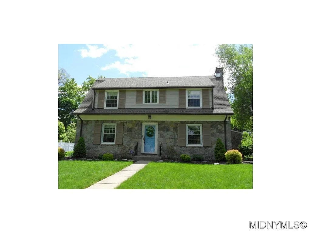 47 Arlington Ter photo 1