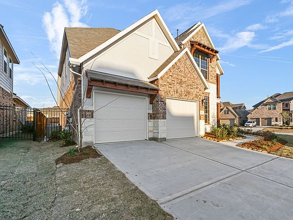 3rd image of 27125 Madeline Lake Cir