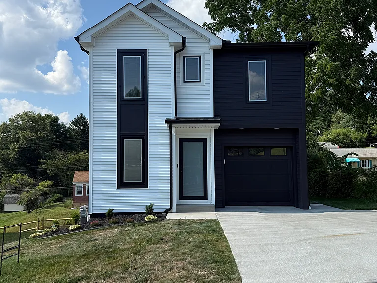 517 Harmony Rd — Photo 2