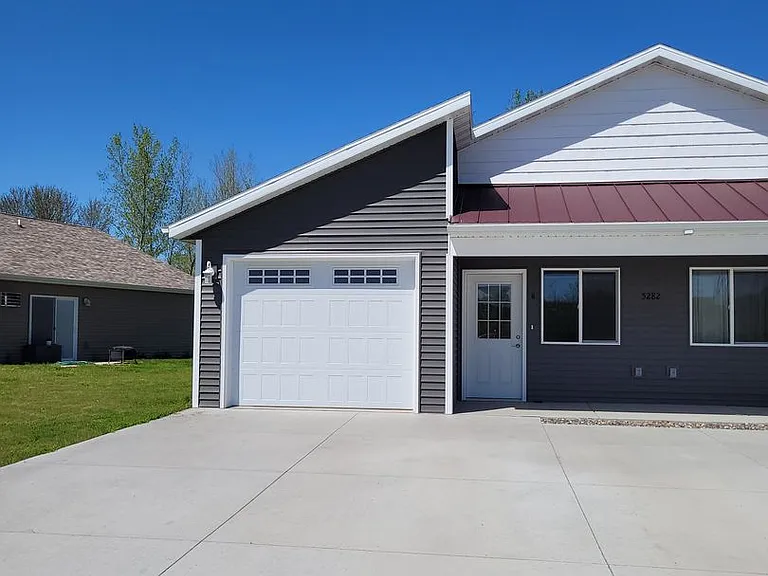 5282 Christopher Dr — Photo 1