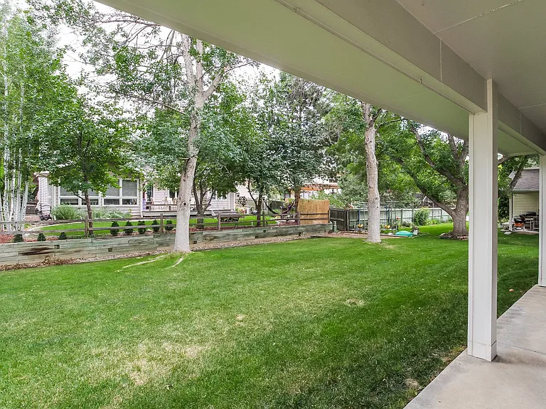 1724 Tanglewood Dr — Photo 24