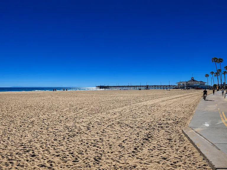 Wide beach with views toward Balboa Pier