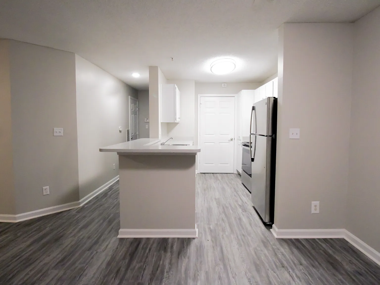 Mountainside Manor — Photo 4