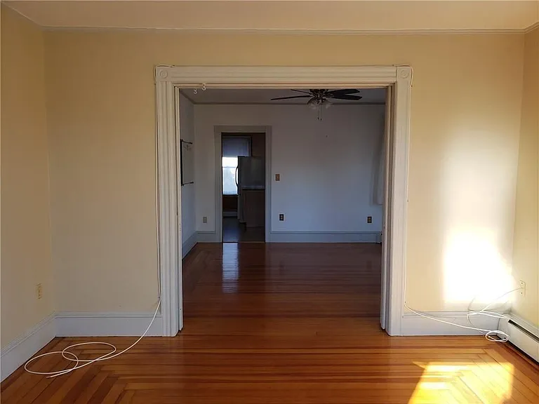 40 E Barrows St #2 — Photo 11