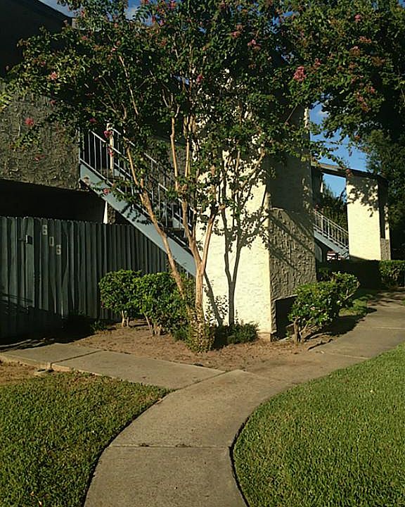 1st image of 7313 Gulf Fwy APT 606