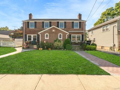 10 Pansy Avenue, Floral Park, NY, 11001