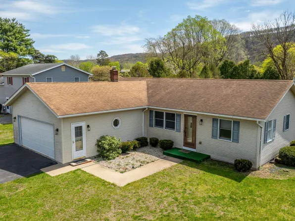 3654 Talanca Dr, Bloomsburg, PA 17815