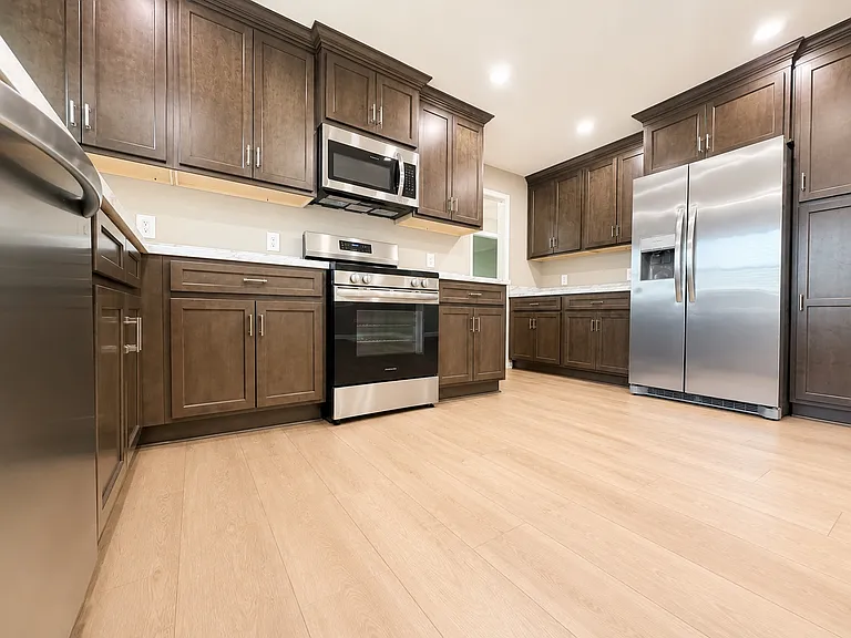 5569 Winchester Rd — Photo 16