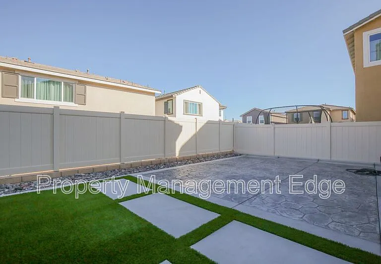 36644 Desert Tortoise Rd — Photo 22
