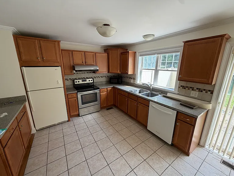 18 Old Fitch Hill Rd #9 — Photo 14