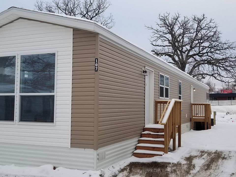 1st image of 2501 Lowry Ave NE #6C2QGF