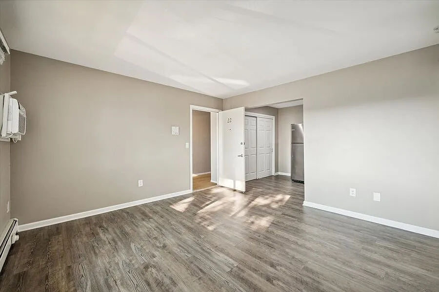4060 Royer Rd- 33 — Photo 3