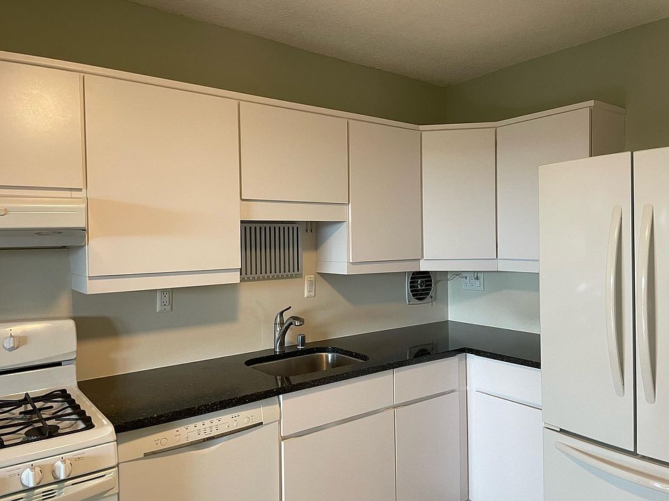 1st image of 3705 S George Mason Dr APT 712S