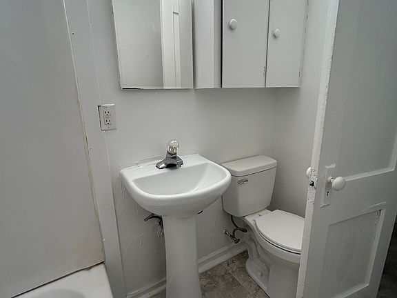 5th image of 518 S 15th St #518