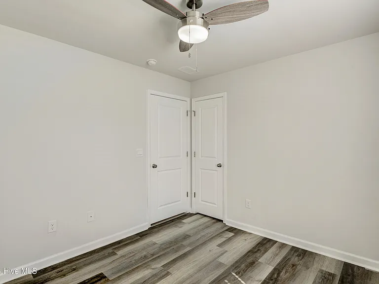 375 Logan St — Photo 18