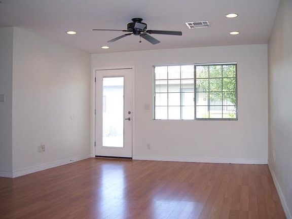 4th image of 1850 E Maryland Ave Unit 16