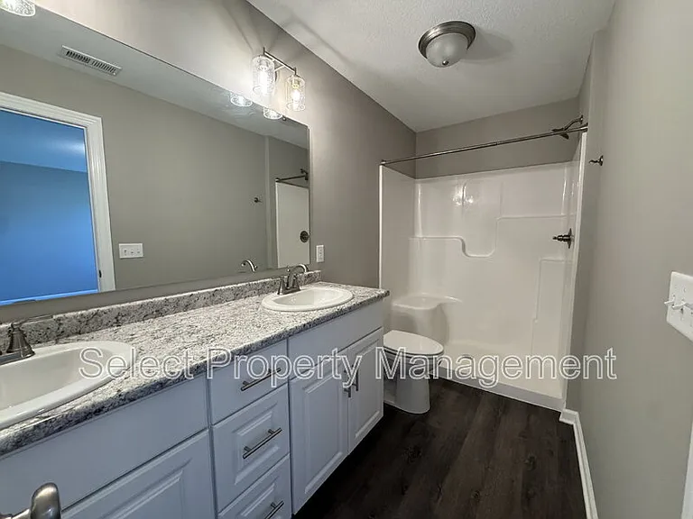 4722 Whittlebury Dr — Photo 22