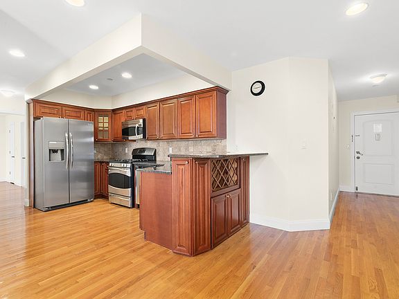 4th image of 23-25 31st Ave #6D