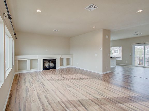 3rd image of 5011 Bonnie Doon Ln