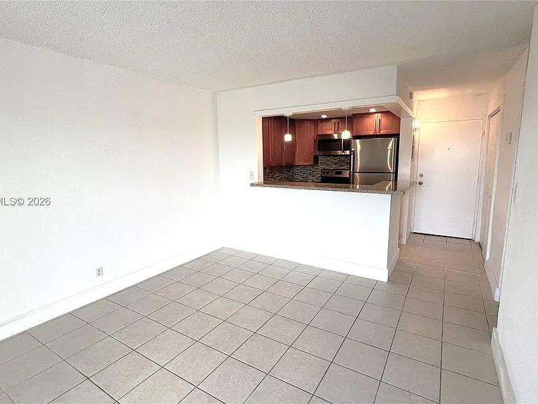 4550 NW 9th St #516E — Photo 3