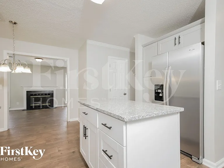 6805 Renwick Ct — Photo 8