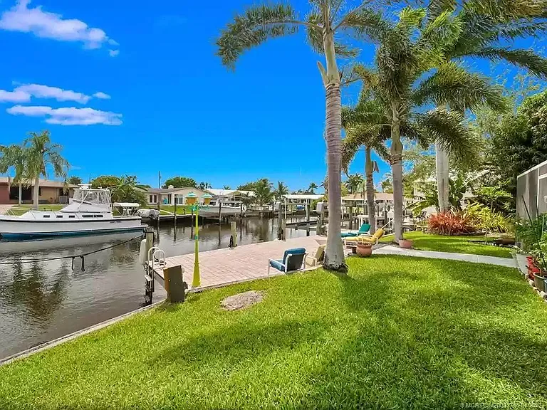 1744 SW Boatswain Pl — Photo 26
