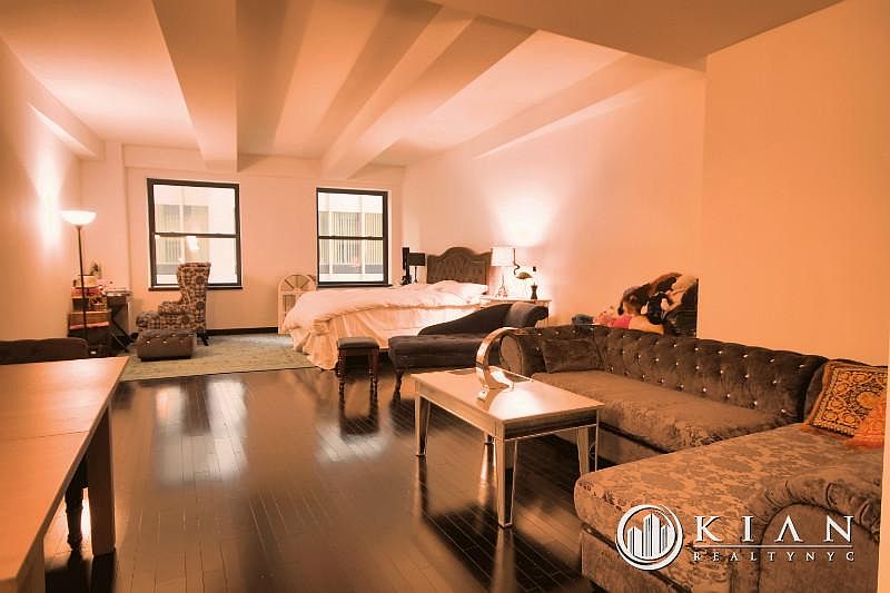 1st image of 18-20 Pine St #1517