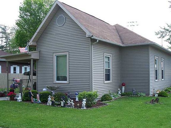2nd image of 527 N Main St