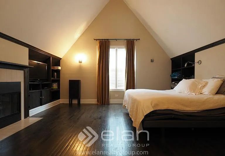 1851 W Larchmont Ave — Photo 19