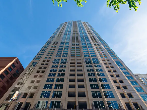 33 W Ontario St #18D, Chicago, IL 60610