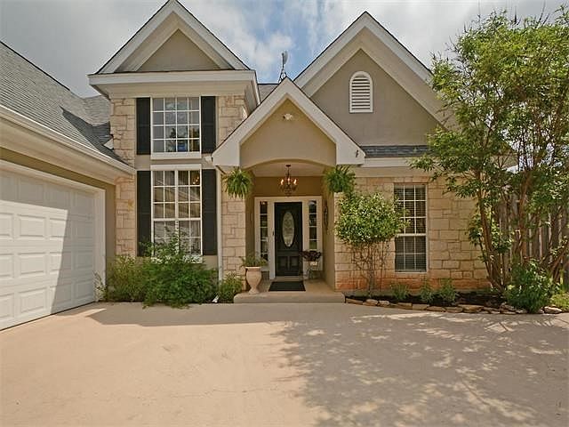 Welcome home to #4 Cedarwood Ct.