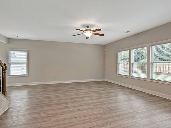 5th image of 103 Chase Landing Dr #113