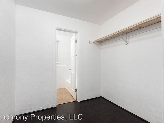 5th image of 455 Magnolia Ave APT 17