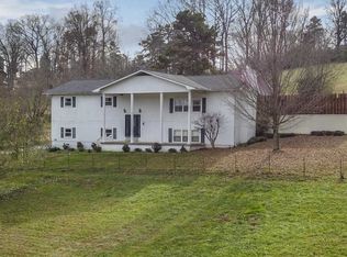 2598 Maple Hill Rd, Loudon, TN 37774