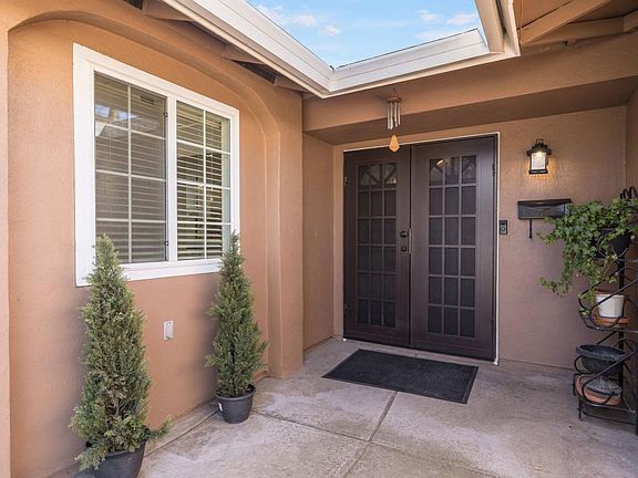 5th image of 8924 Sawtelle Way