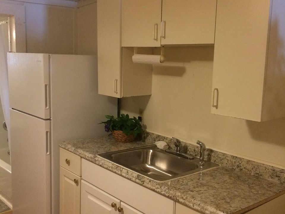 2nd image of 59 Chase St