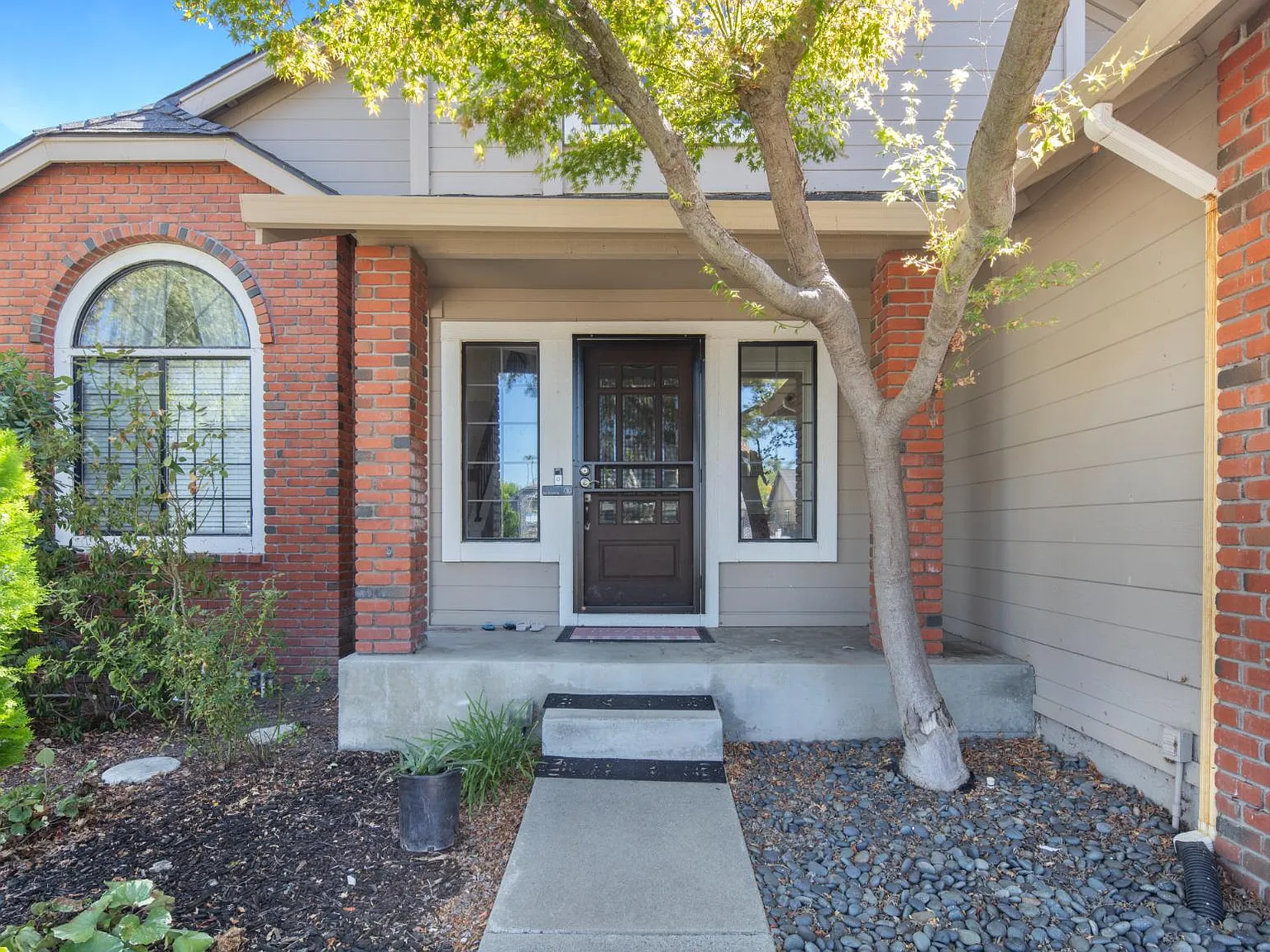 512 Bluerock Drive - 1 — Photo 3