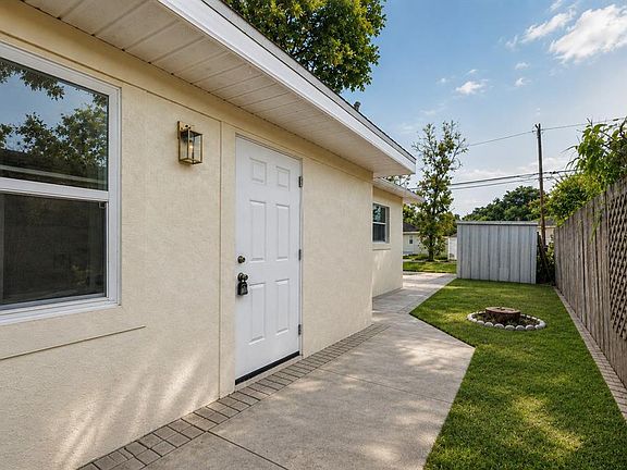 3rd image of 5532 6TH AVENUE N