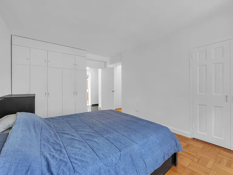 333 E 46th St #18A — Photo 11