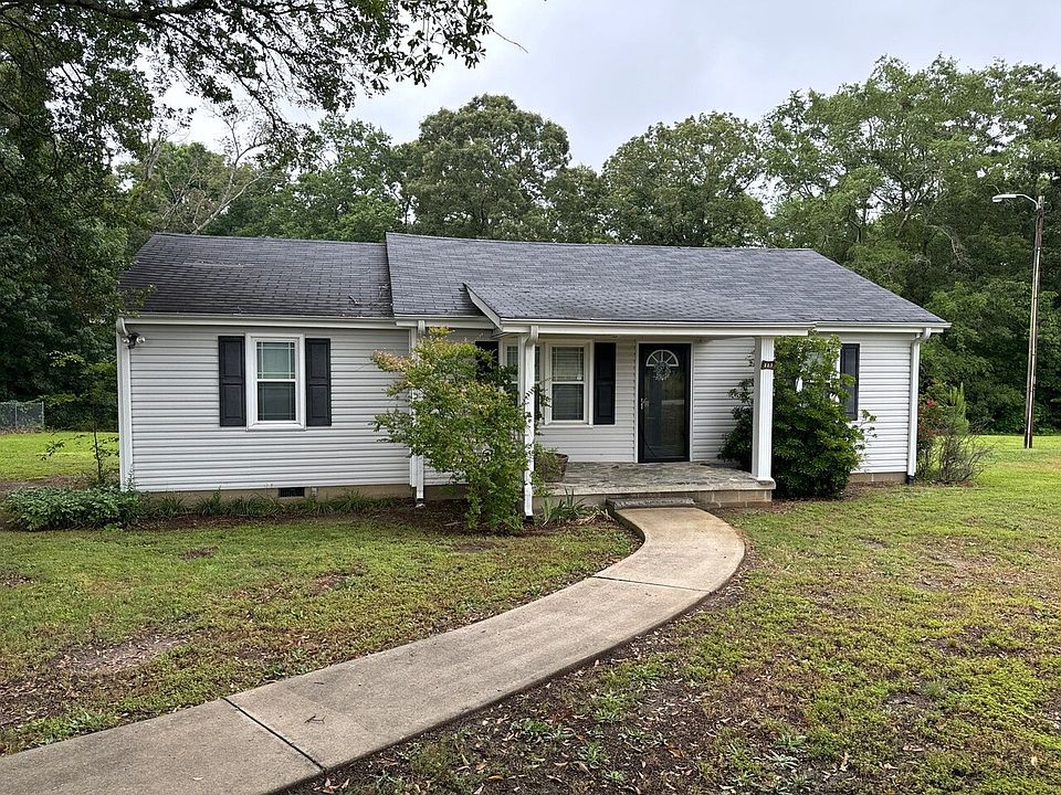 2nd image of 113 Hellams Cir