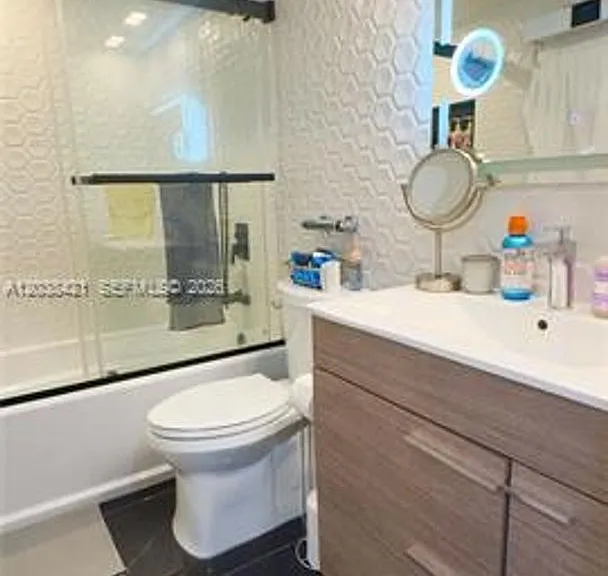 2845 NE 185th St #Townhouse 908 — Photo 17