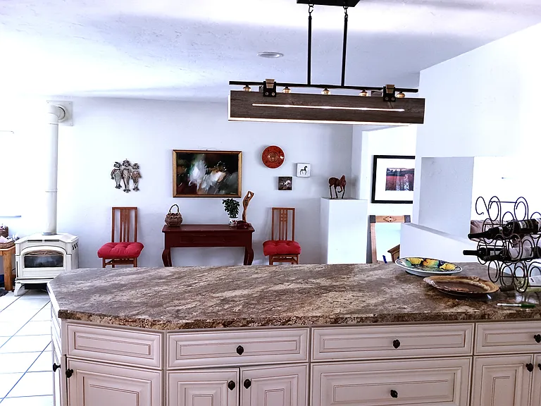 73 Cooper Dr — Photo 3