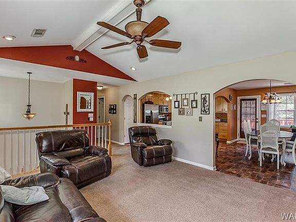 5th image of 10501 Rolling Valley Dr