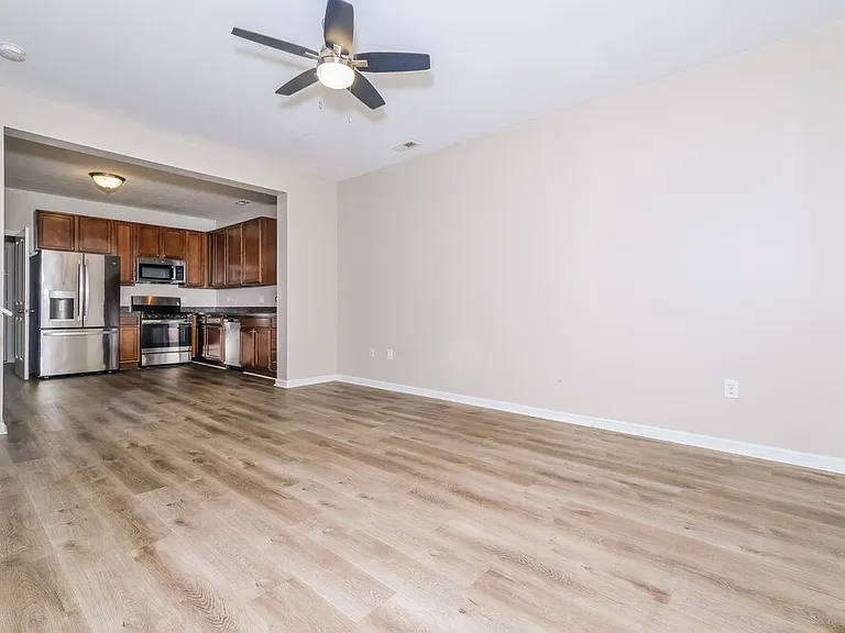 6137 Prairiefire Ave — Photo 6