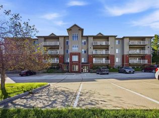 420 N 1st Ave APT 108, Iowa City, IA 52245