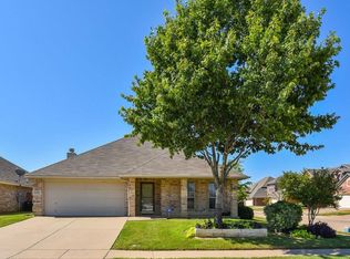 8200 Trinity Vista Trl, Hurst, TX 76053