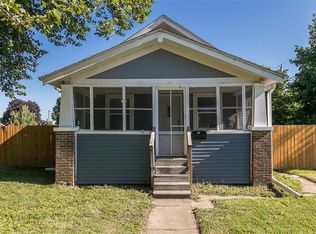 386 16th Ave SW, Cedar Rapids, IA 52404