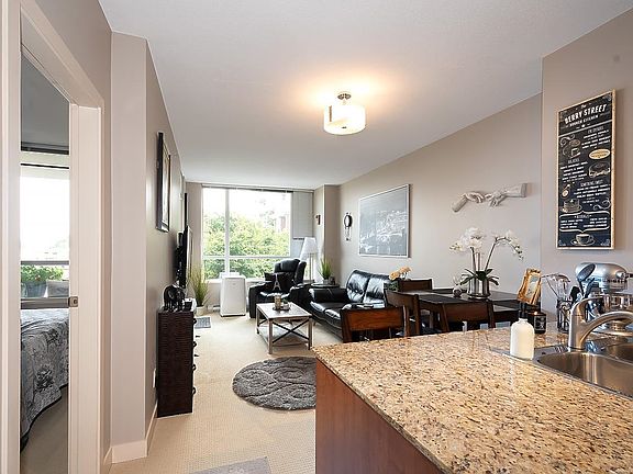 4th image of 4078 Knight St #508