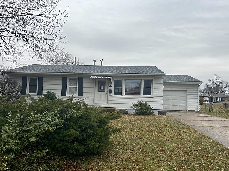 1st image of 317 Edgewood Dr